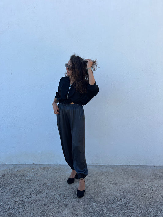 PANTALON SATINADO NEGRO