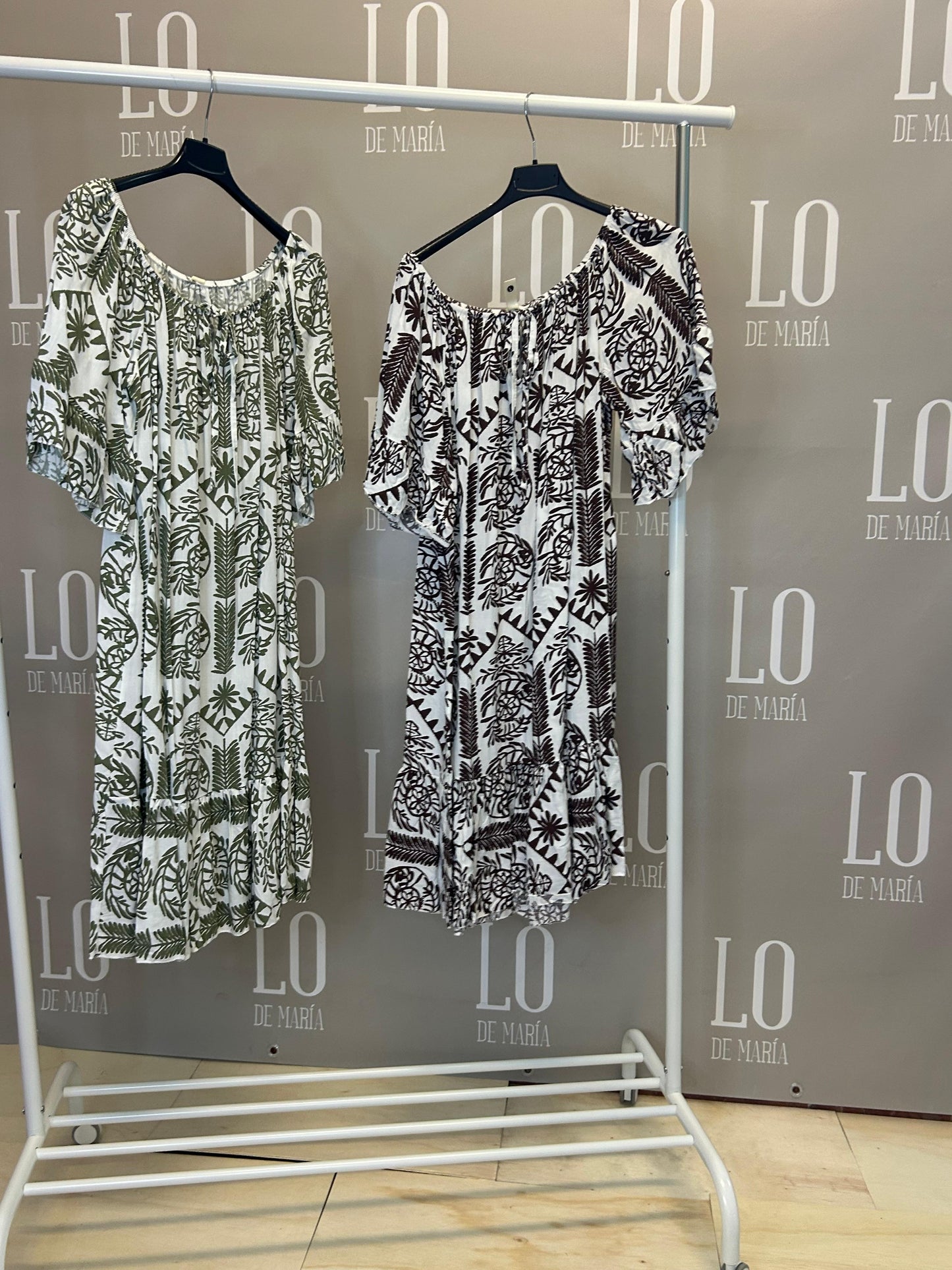 VESTIDO ESTAMPADO NUDO