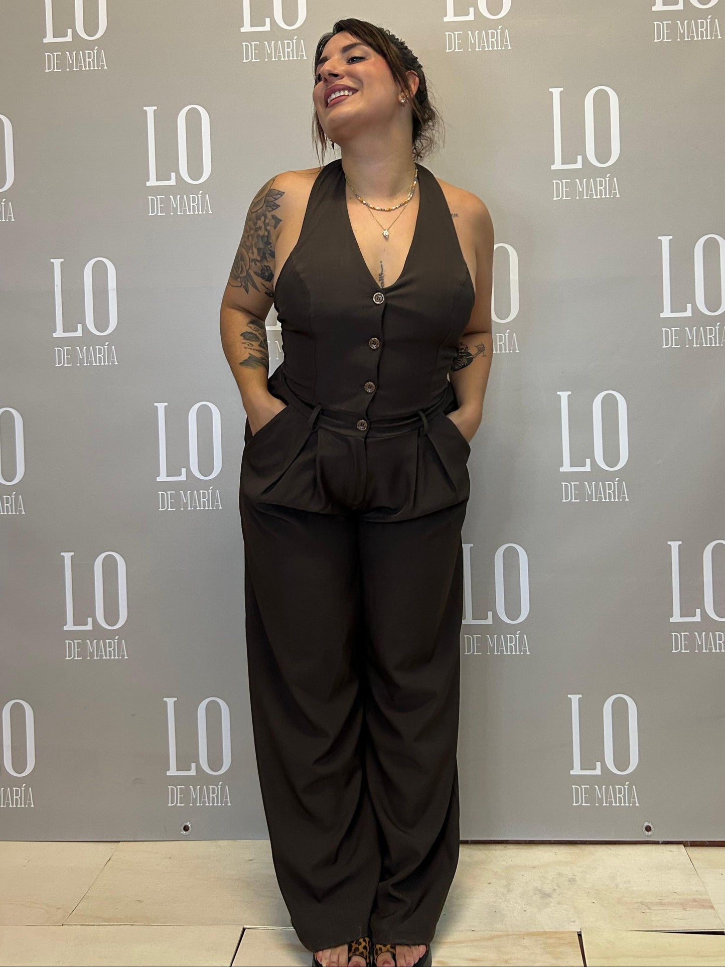 MONO LINO MARRON